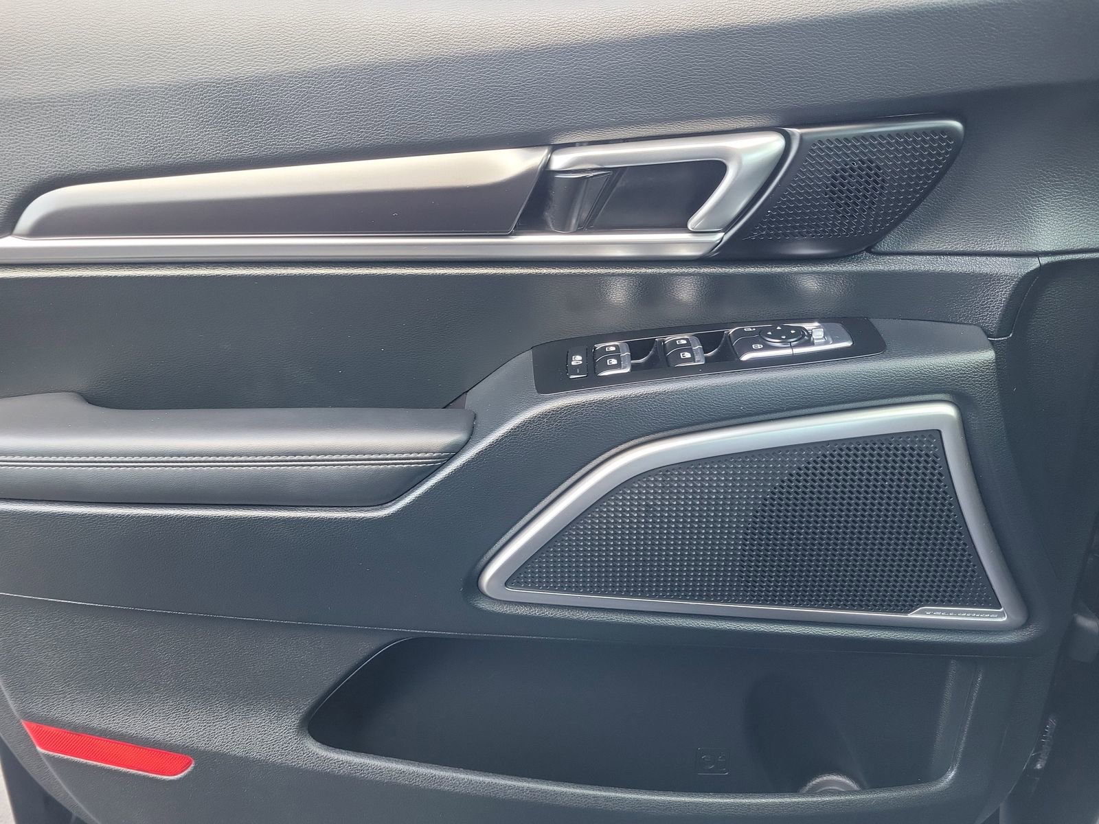 Used 2025 Kia Telluride S AWD/4WD image 21