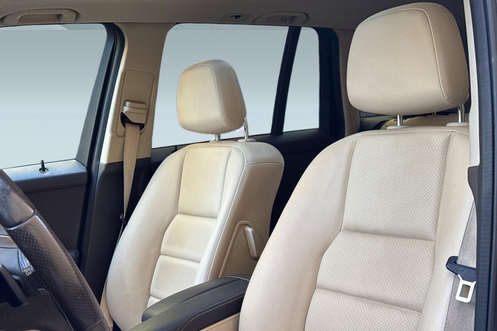 Used 2013 Mercedes-Benz GLK 350 4MATIC image 29