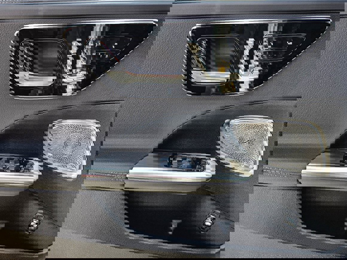 New 2025 Mercedes-Benz C 300 4MATIC Sedan image 13