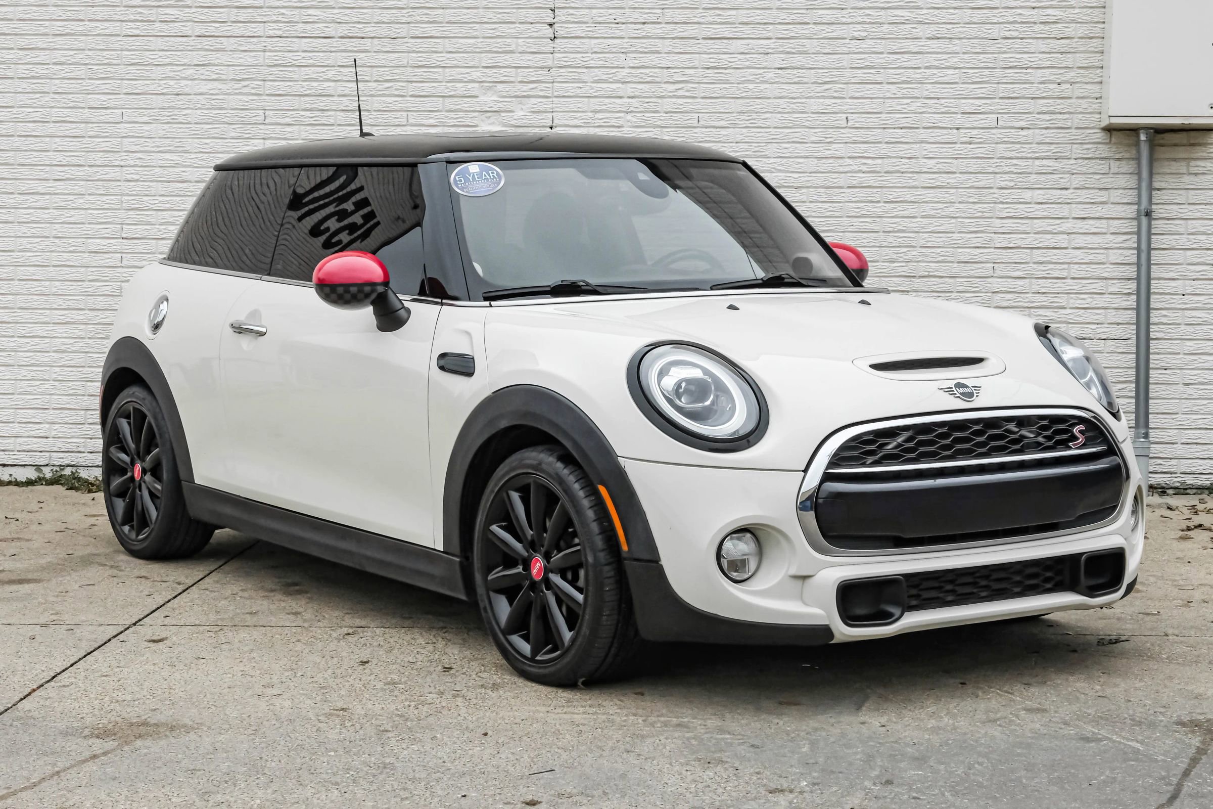 Used 2019 MINI Cooper S w/ Premium Package image 6