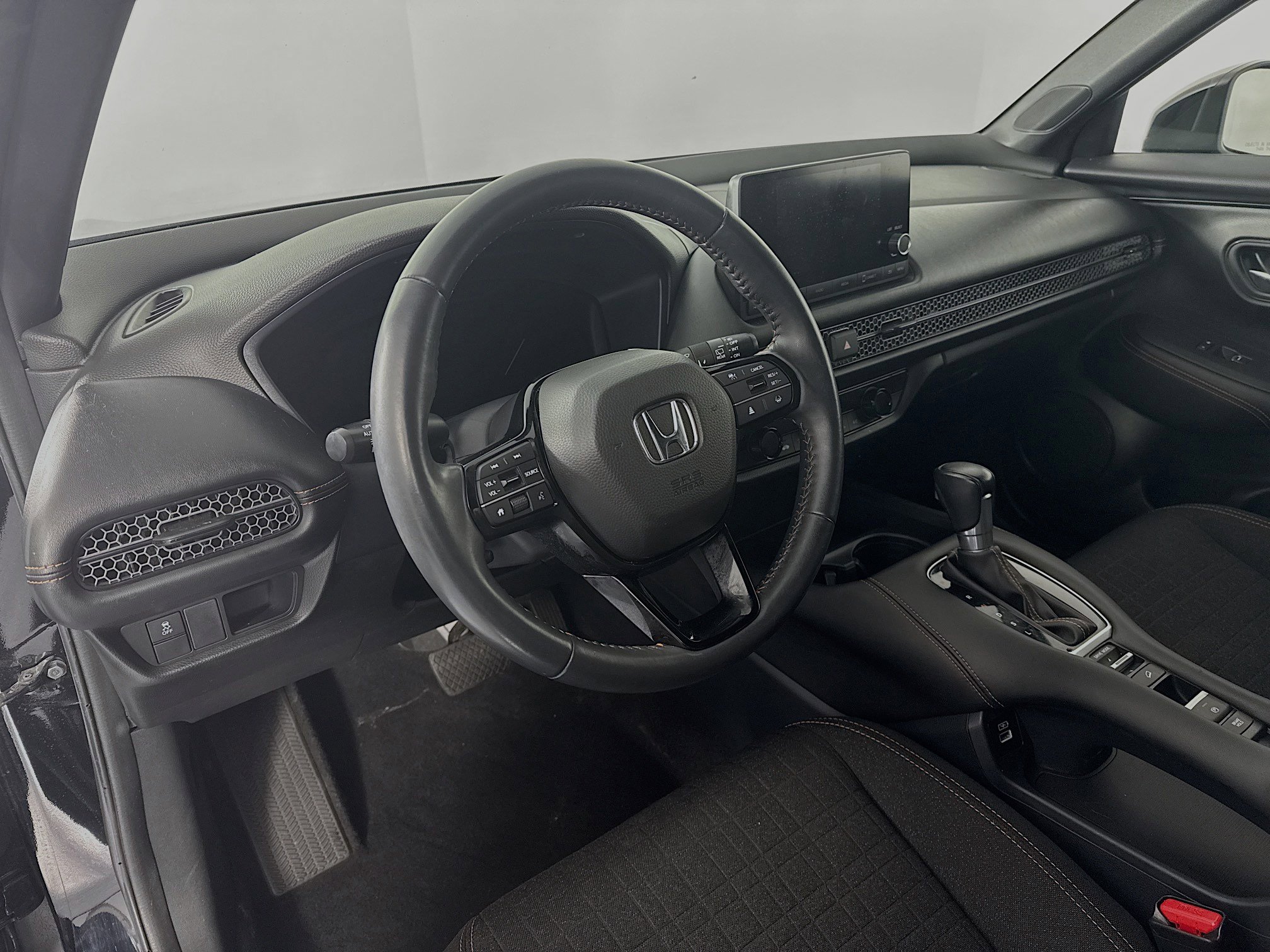 Certified 2023 Honda HR-V Sport image 9