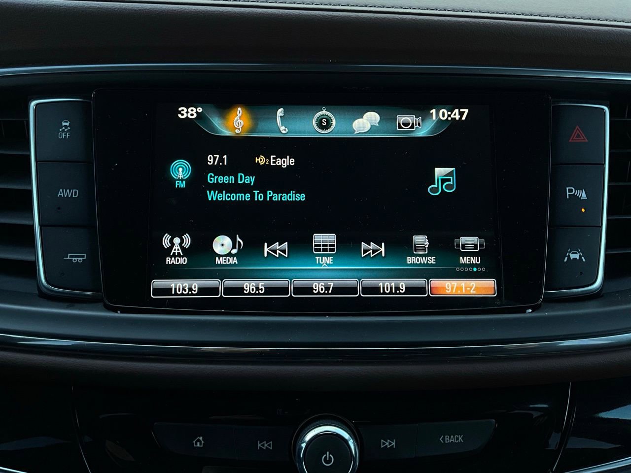 Used 2018 Buick Enclave Avenir w/ Avenir Technology Package image 38