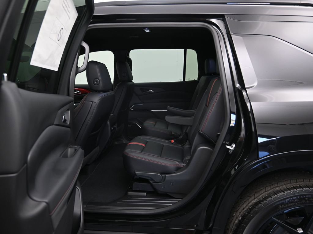New 2026 Chevrolet Traverse RS FWD image 23