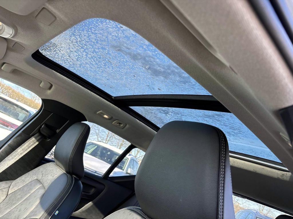 New 2025 Volvo XC40 B5 Plus w/ Protection Package Premier image 25