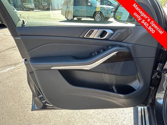 Used 2023 BMW X5 xDrive40i image 14