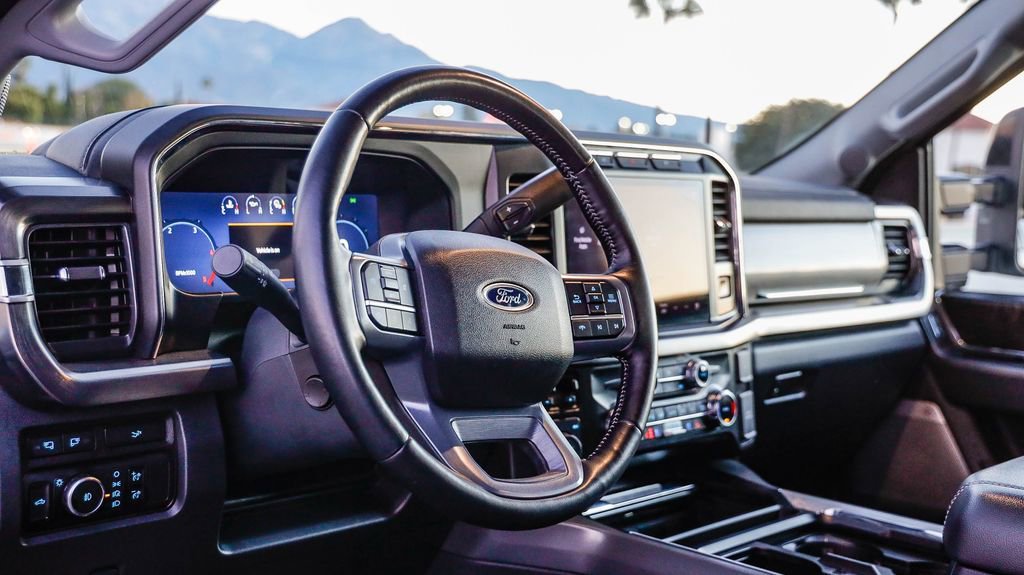 Used 2024 Ford F250 Lariat image 19