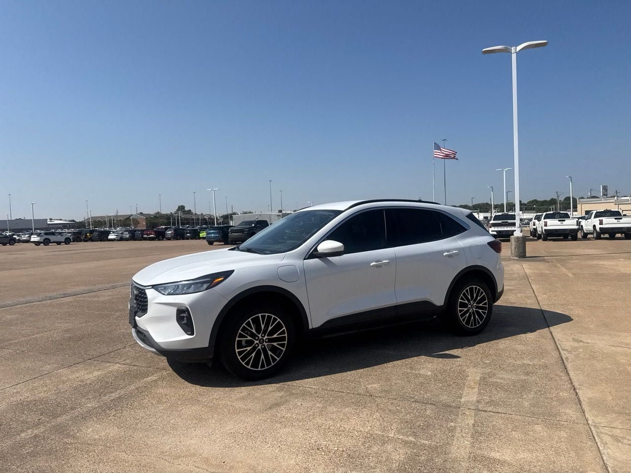 Used 2023 Ford Escape SE FWD image 9