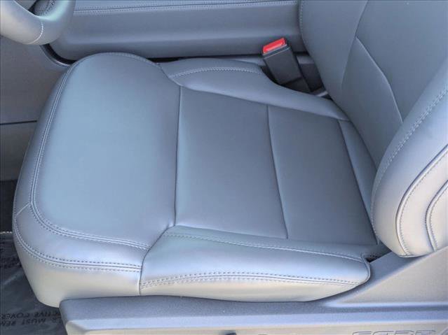 New 2026 Ford Expedition Active RWD image 4