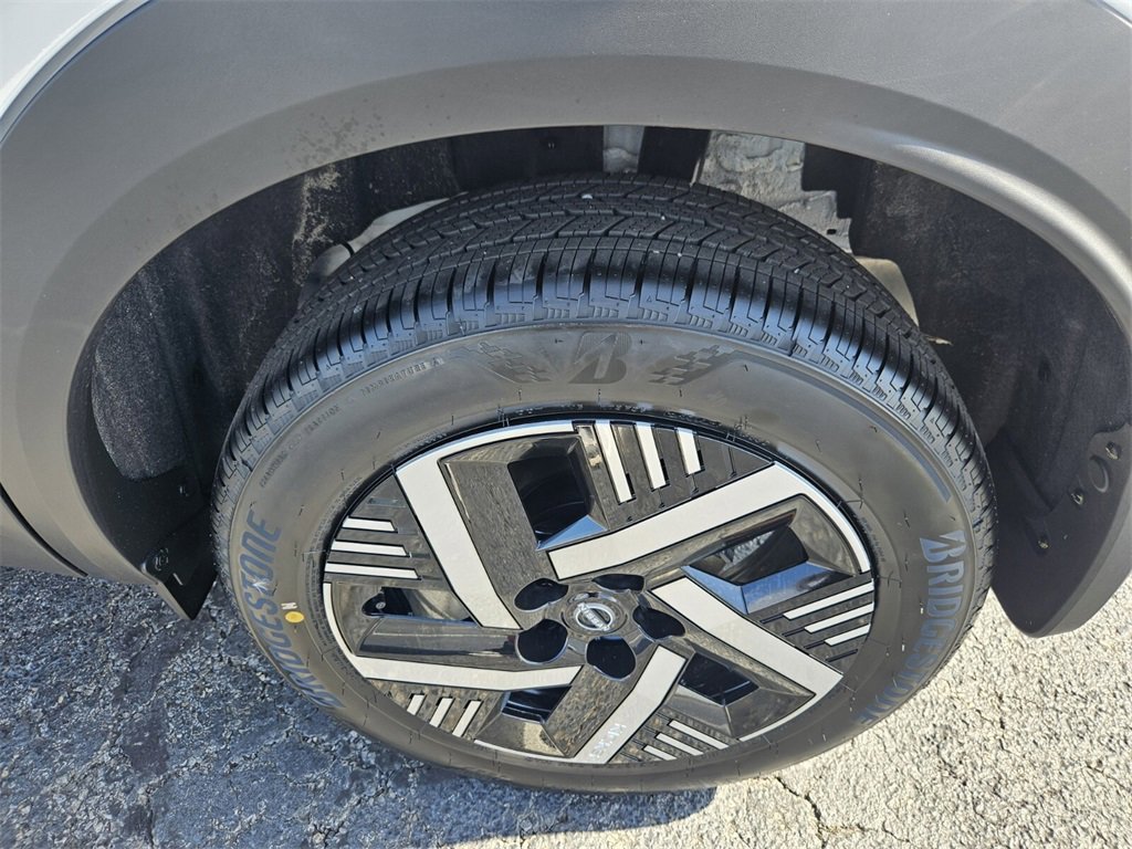 New 2026 Nissan Kicks SV image 8