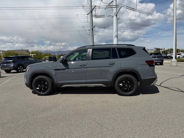 New 2026 Volkswagen Atlas Peak Edition AWD/4WD image 2