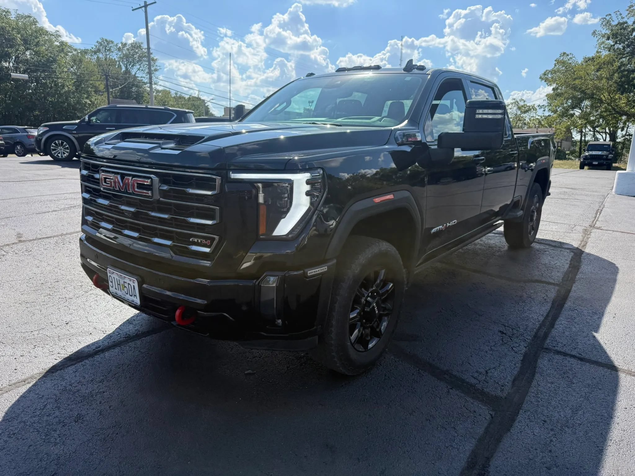 Used 2024 GMC Sierra 2500 AT4 w/ AT4 Premium Plus Package AWD/4WD image 3