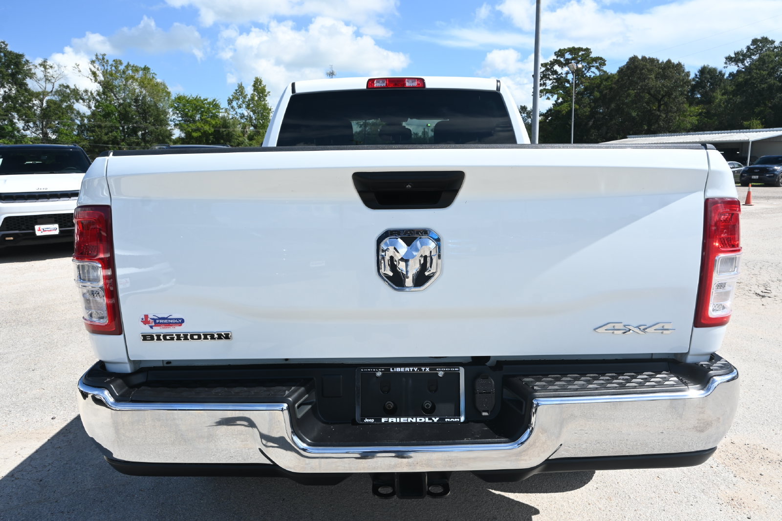 Used 2024 RAM 2500 Big Horn AWD/4WD image 3