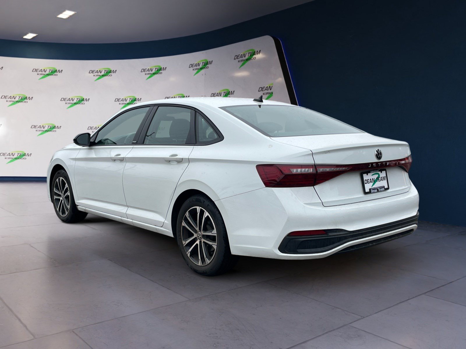 Used 2025 Volkswagen Jetta Sport FWD image 6
