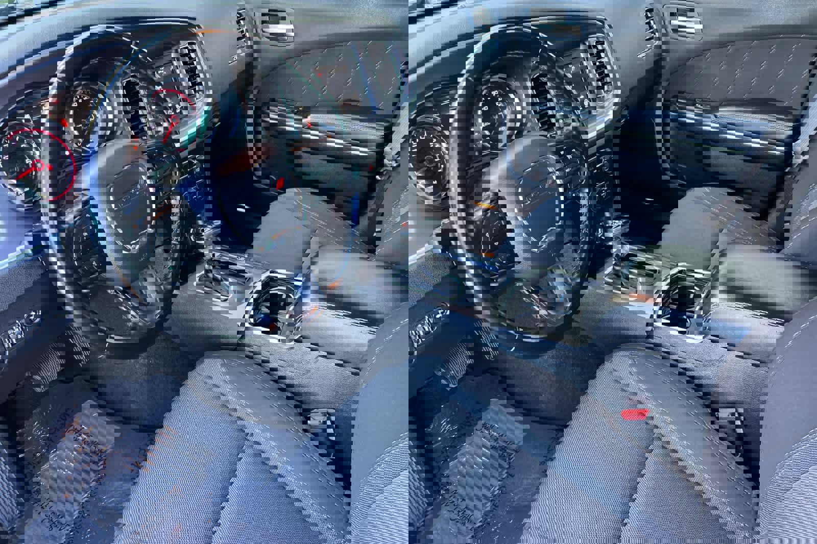 Used 2020 Dodge Charger SXT image 11