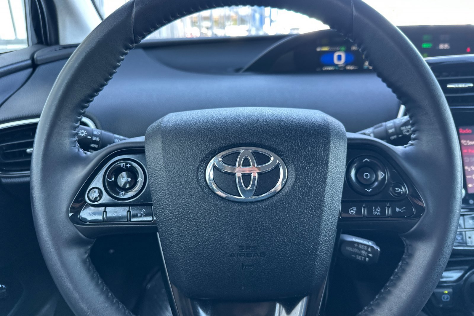 Used 2022 Toyota Prius L Eco image 20