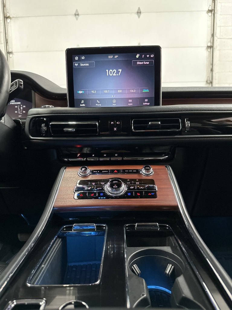 Used 2023 Lincoln Aviator Reserve w/ Equipment Group 201A image 24