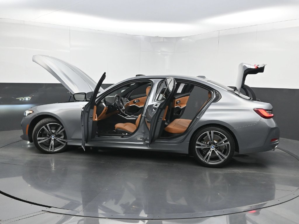 Used 2023 BMW 330i Sedan w/ Driving Assistance Package RWD image 37