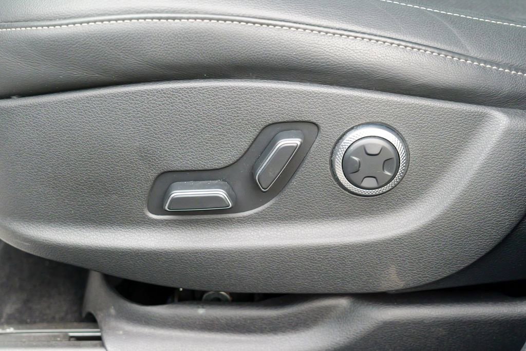 Used 2024 Genesis GV80 2.5T AWD/4WD image 25