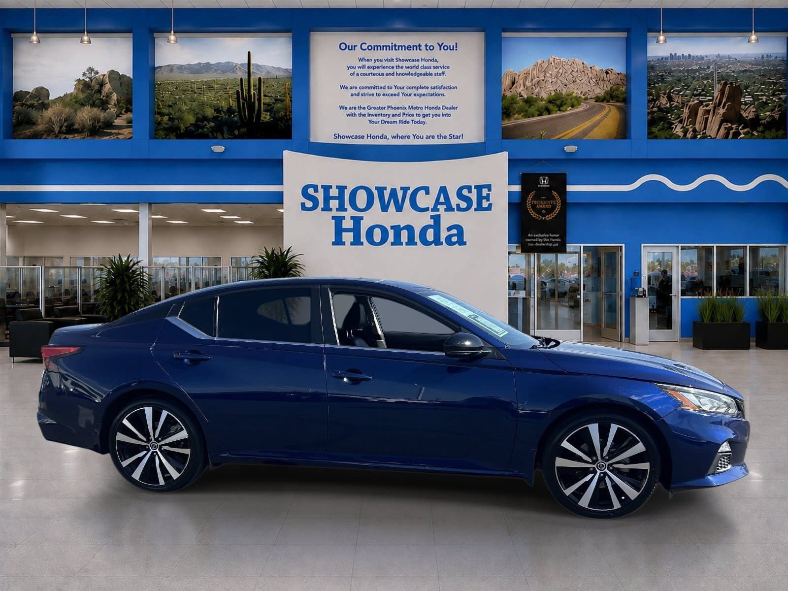Used 2020 Nissan Altima 2.5 SR w/ Premium Package FWD image 7