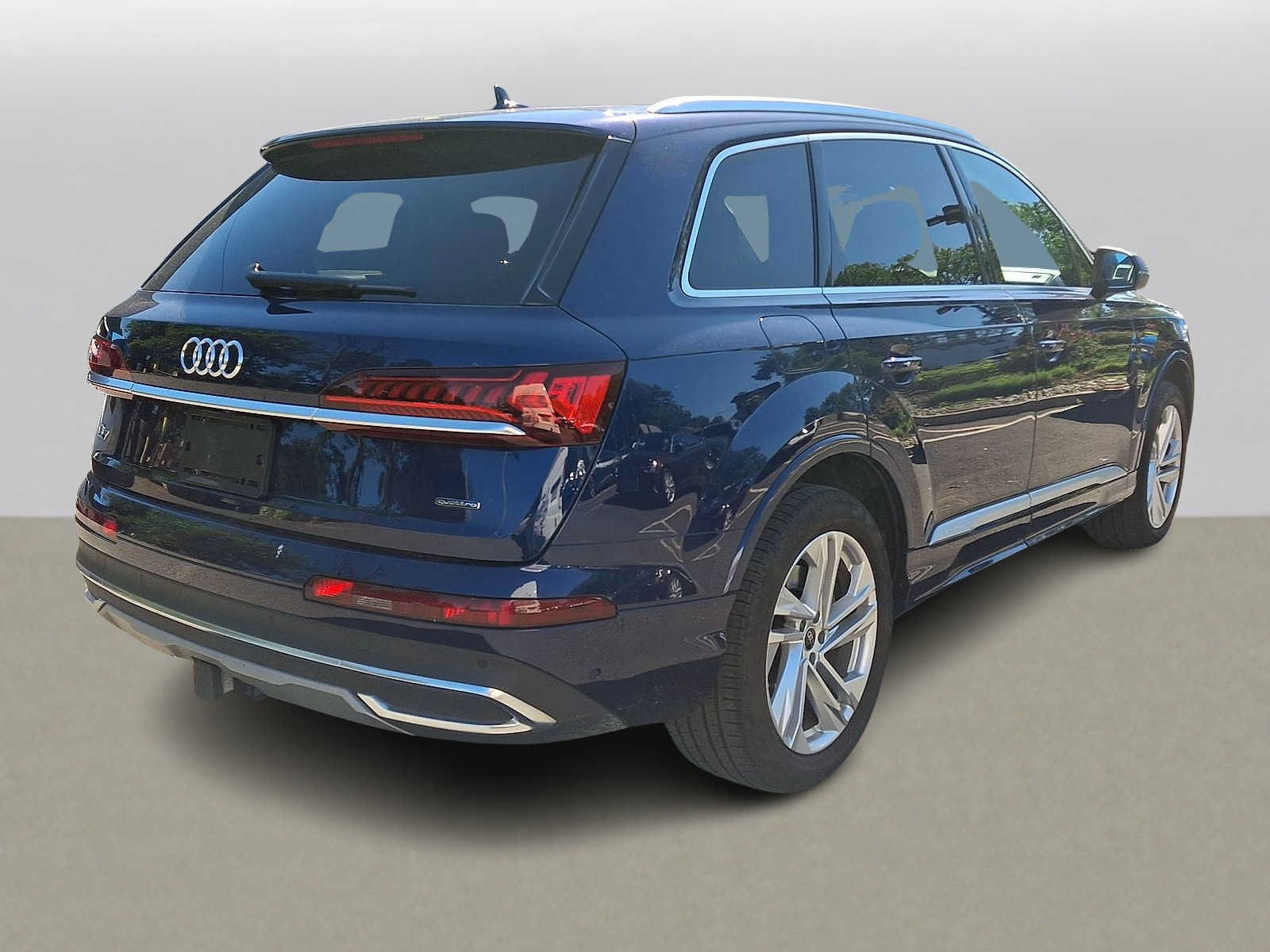 Used 2023 Audi Q7 3.0T Premium Plus w/ Premium Plus Package AWD/4WD image 31
