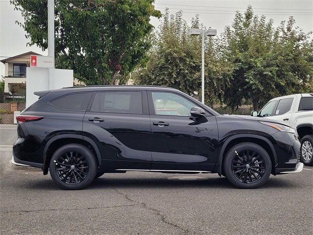 New 2026 Toyota Highlander XSE image 4