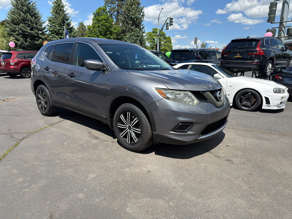 Used 2016 Nissan Rogue S w/ S Family Package AWD/4WD image 10