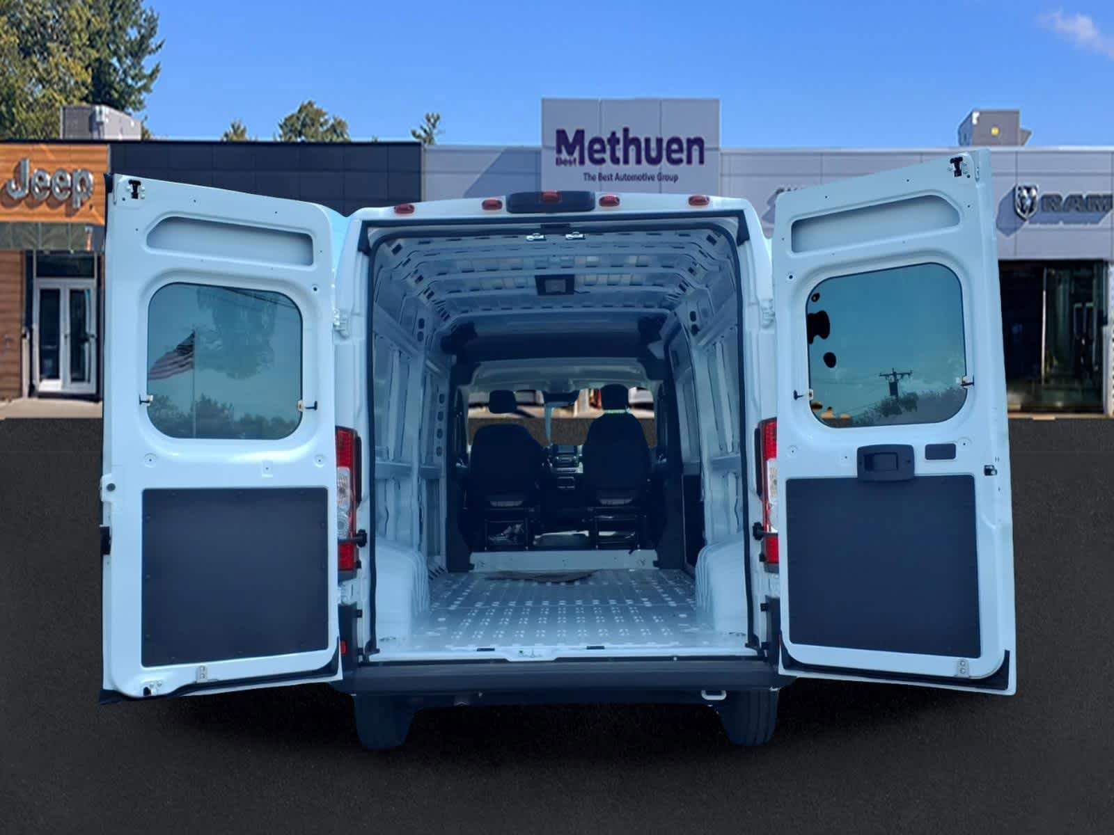 New 2026 RAM ProMaster 2500 w/ Convenience Group FWD image 3