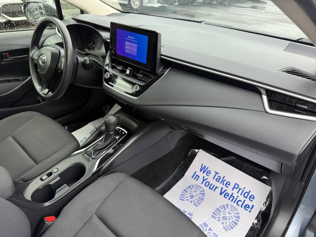Used 2023 Toyota Corolla LE w/ LE Convenience Package FWD image 17
