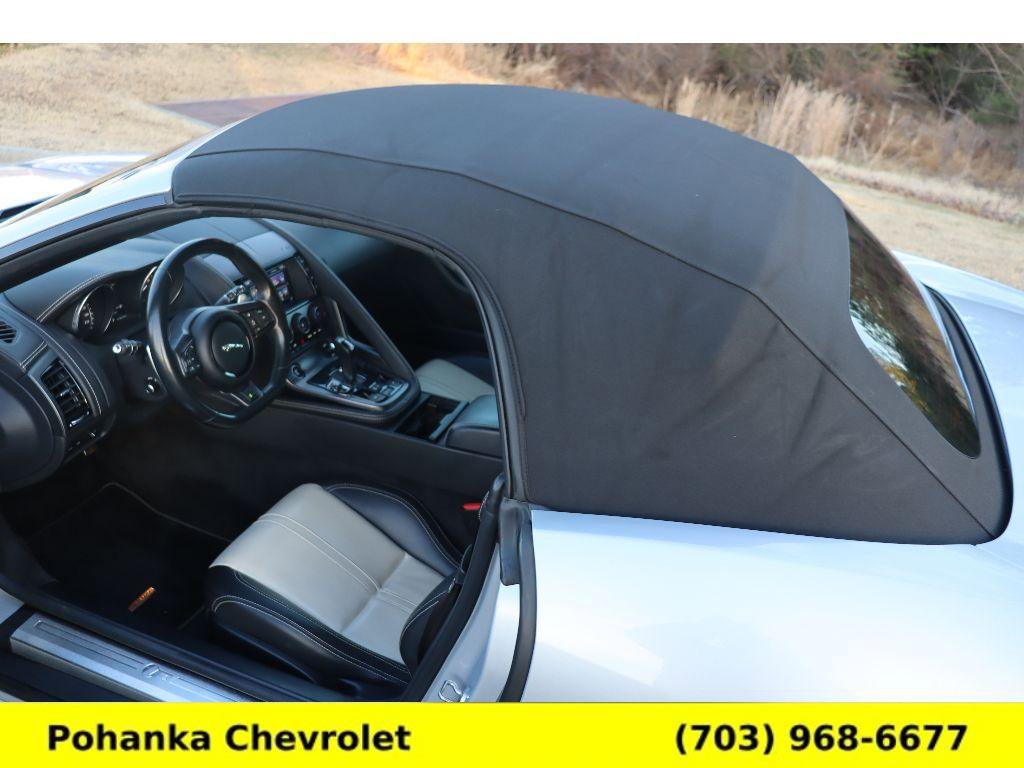 Used 2017 Jaguar F-TYPE R image 26