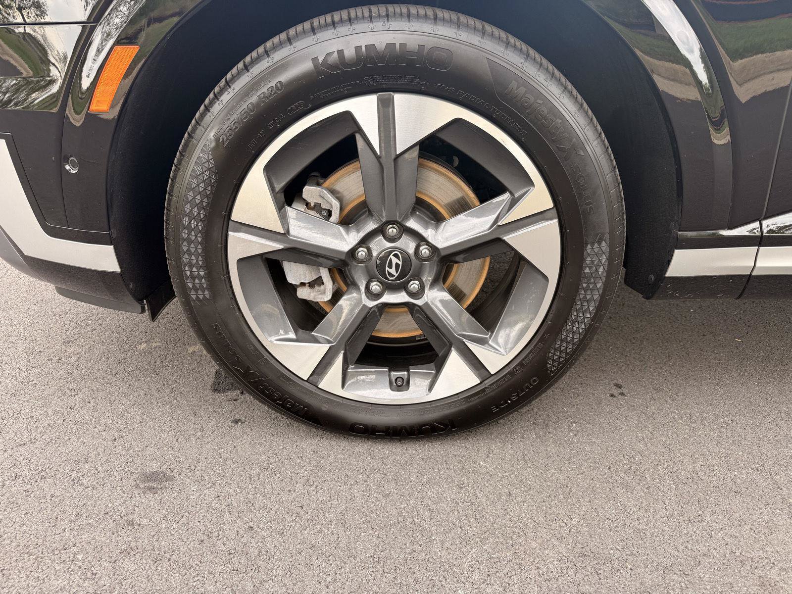 Certified 2026 Hyundai Palisade Limited AWD/4WD image 9
