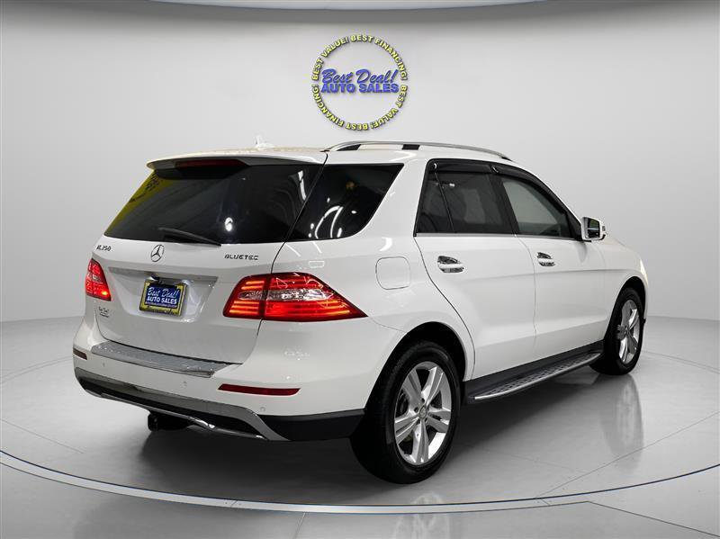 Used 2015 Mercedes-Benz ML 250 BlueTEC 4MATIC w/ Premium 1 Package image 5