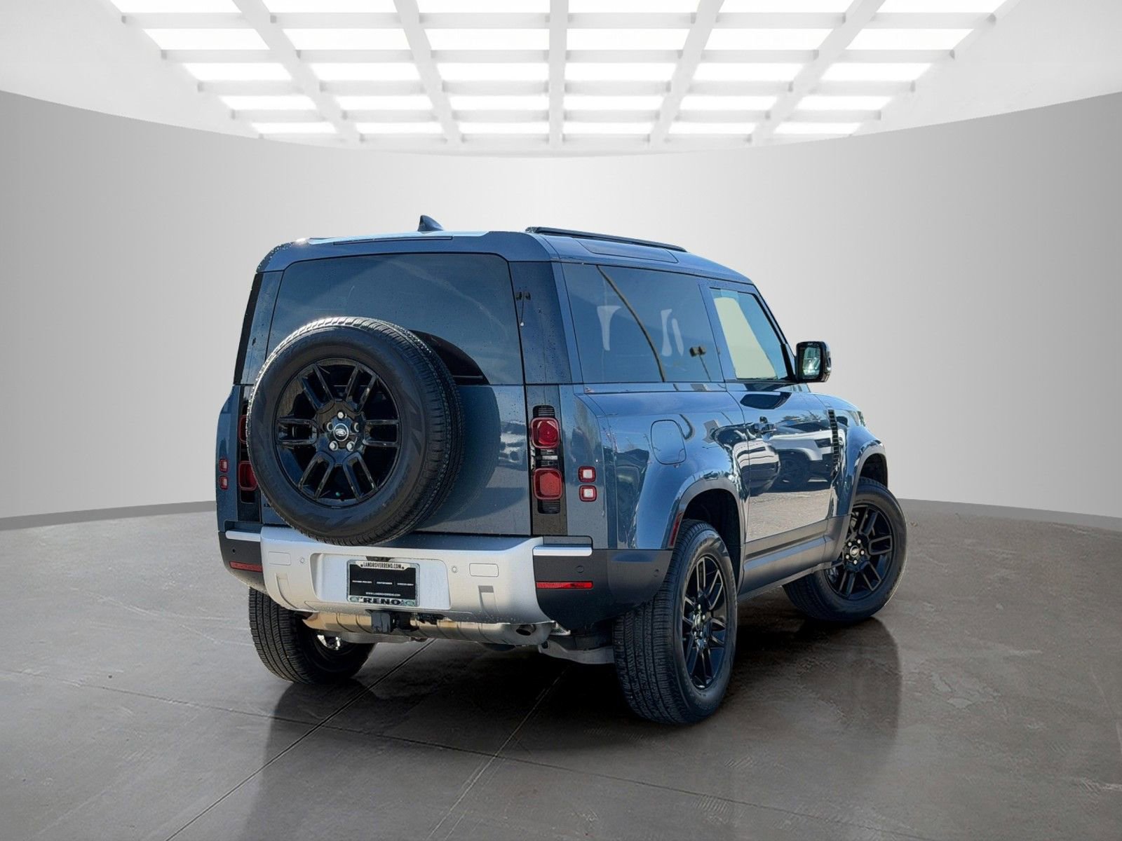 Used 2025 Land Rover Defender 90 S image 5