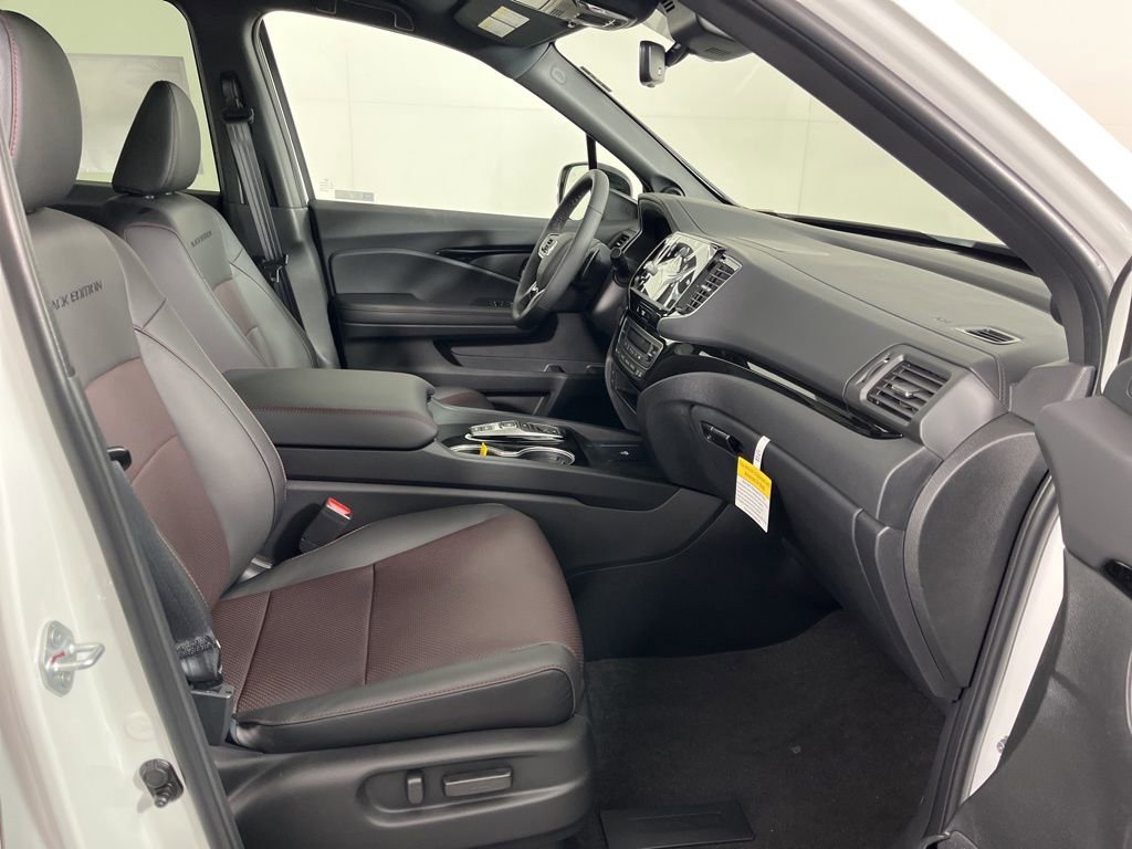 New 2026 Honda Ridgeline Black Edition image 8