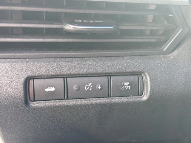 Used 2025 Nissan Altima 2.5 SV FWD image 23