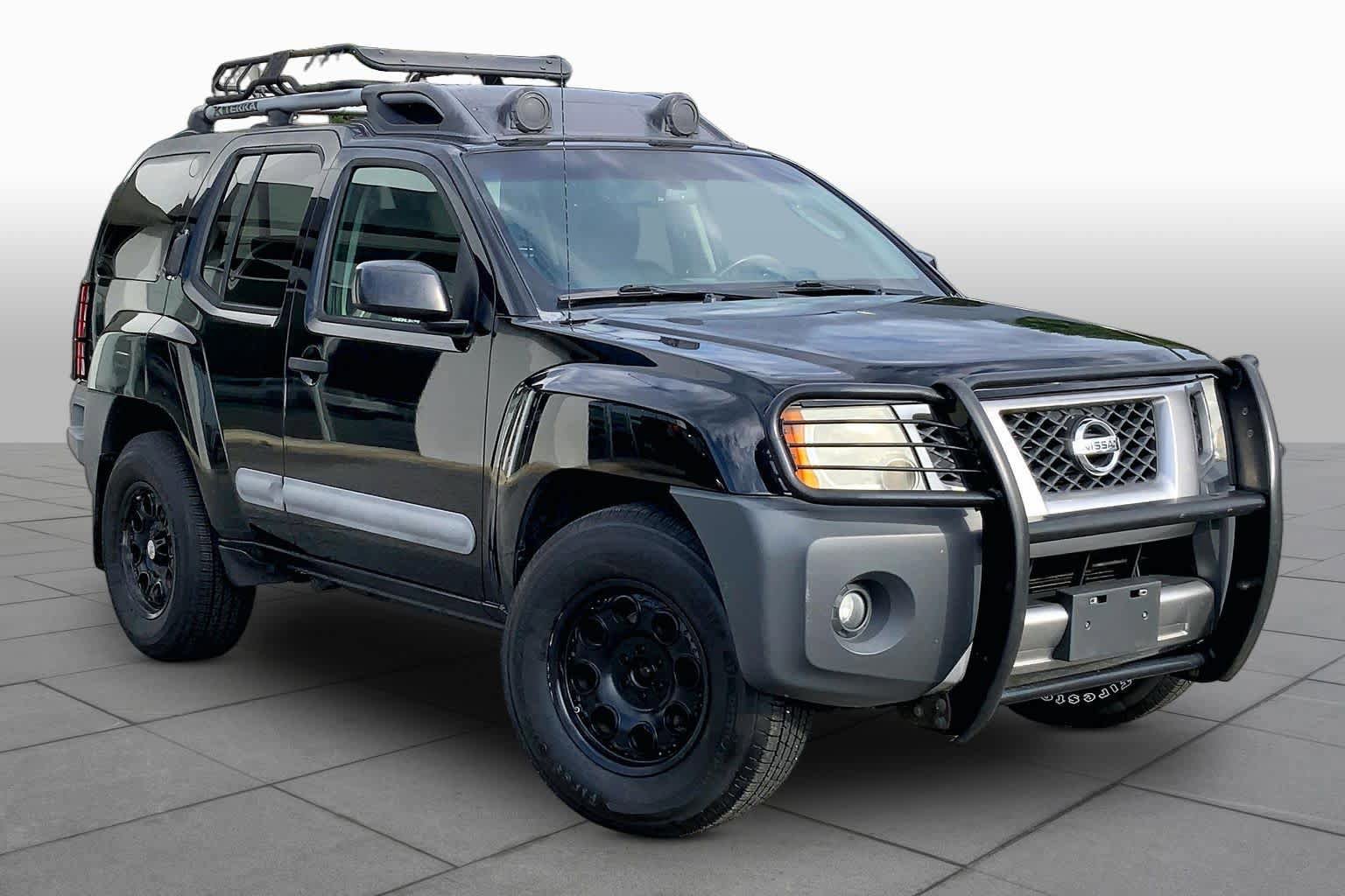 Used 2011 Nissan Xterra PRO-4X w/ Pro-4x Leather Pkg AWD/4WD image 2