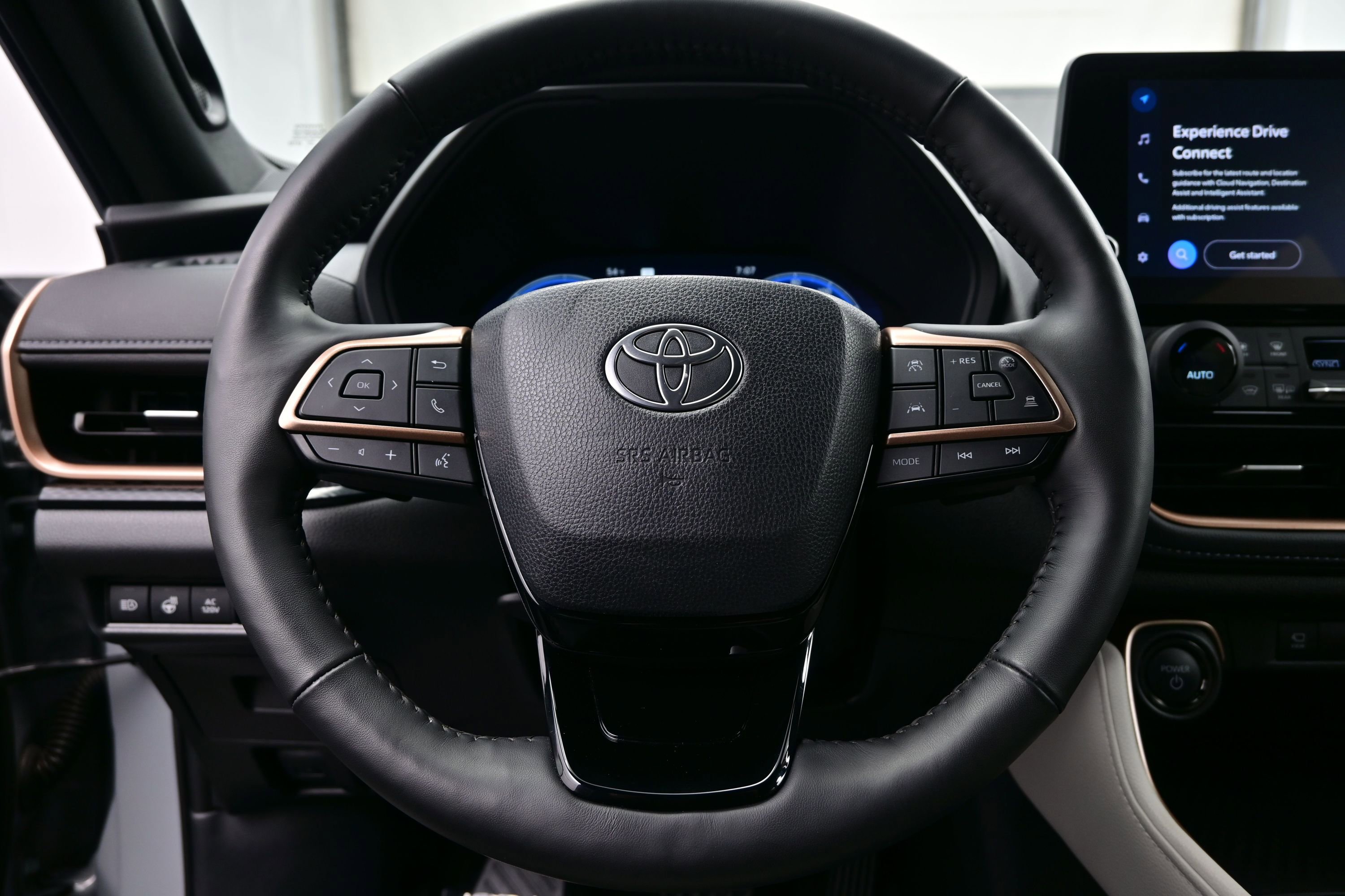 Used 2025 Toyota Grand Highlander AWD Hybrid image 26