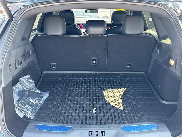 New 2025 Lincoln Nautilus Premier w/ Equipment Group 102A image 12