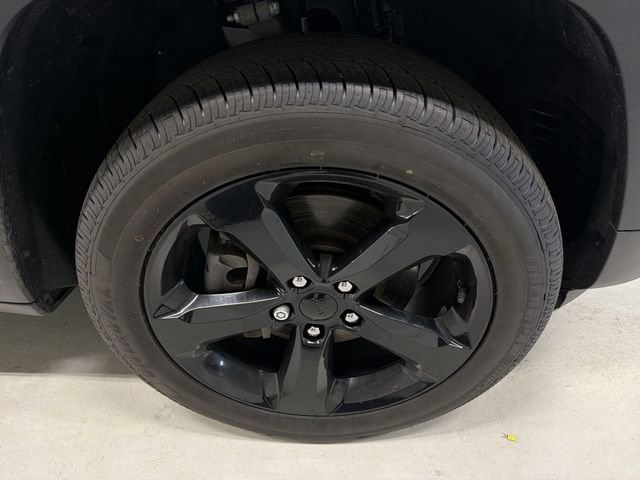 Used 2022 Jeep Grand Cherokee L Limited w/ Luxury Tech Group II AWD/4WD image 14