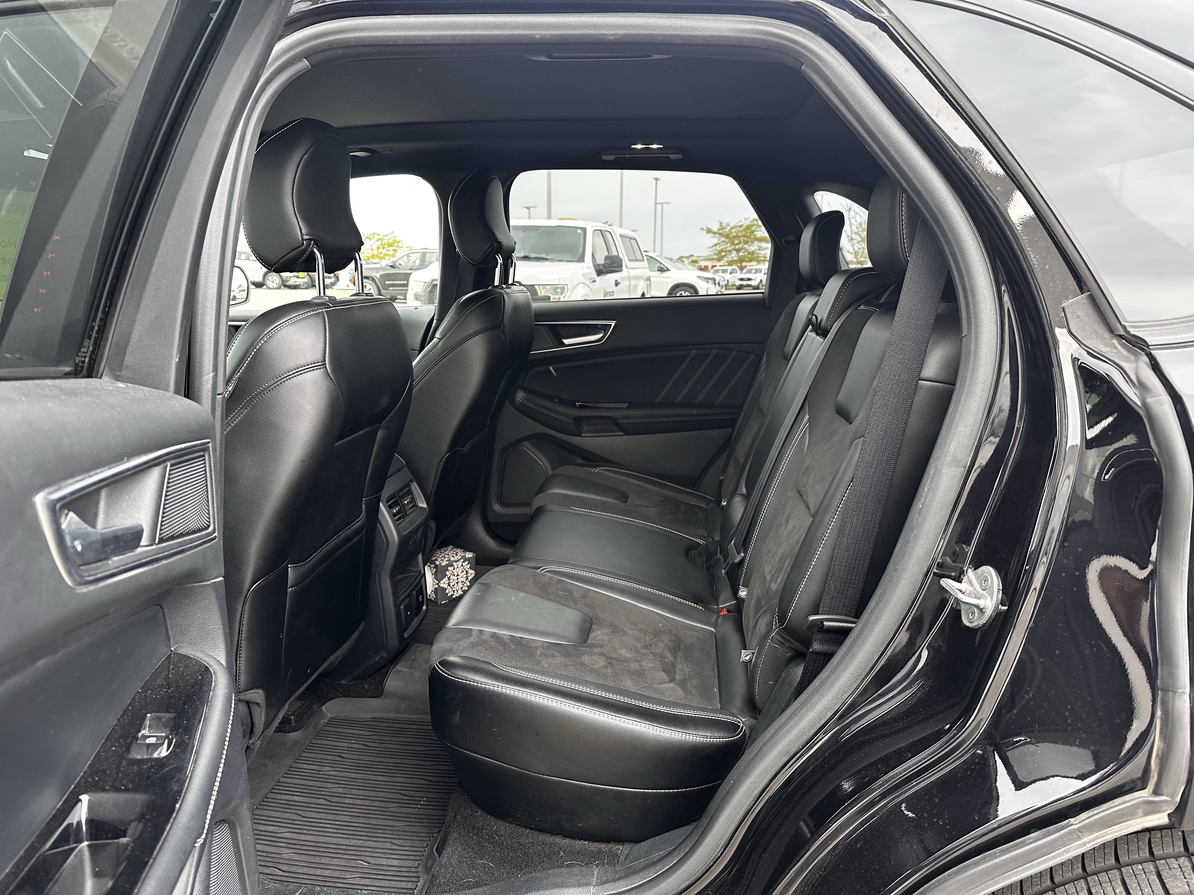 Certified 2019 Ford Edge ST w/ Equipment Group 401A AWD/4WD image 9