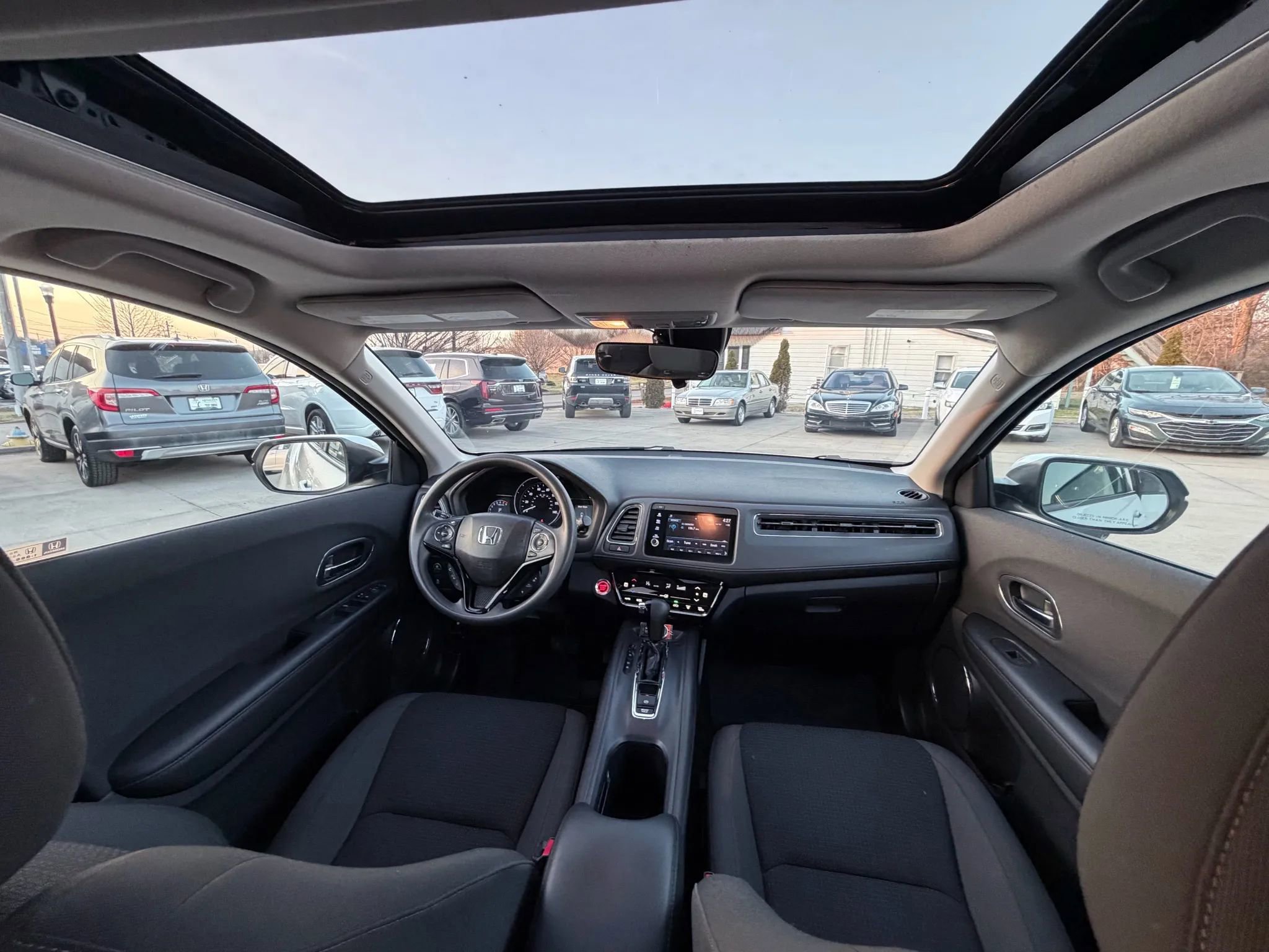 Used 2022 Honda HR-V EX image 28