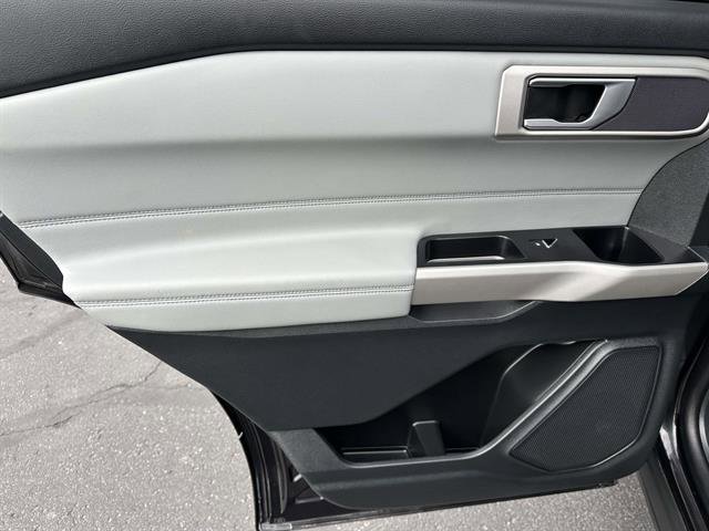 Used 2023 Ford Explorer XLT w/ Equipment Group 202A image 11