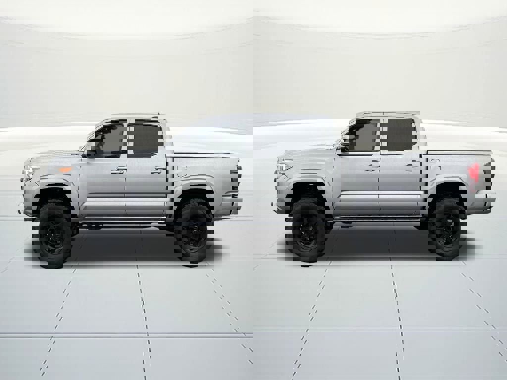 Used 2022 Toyota Tacoma SR5 image 2