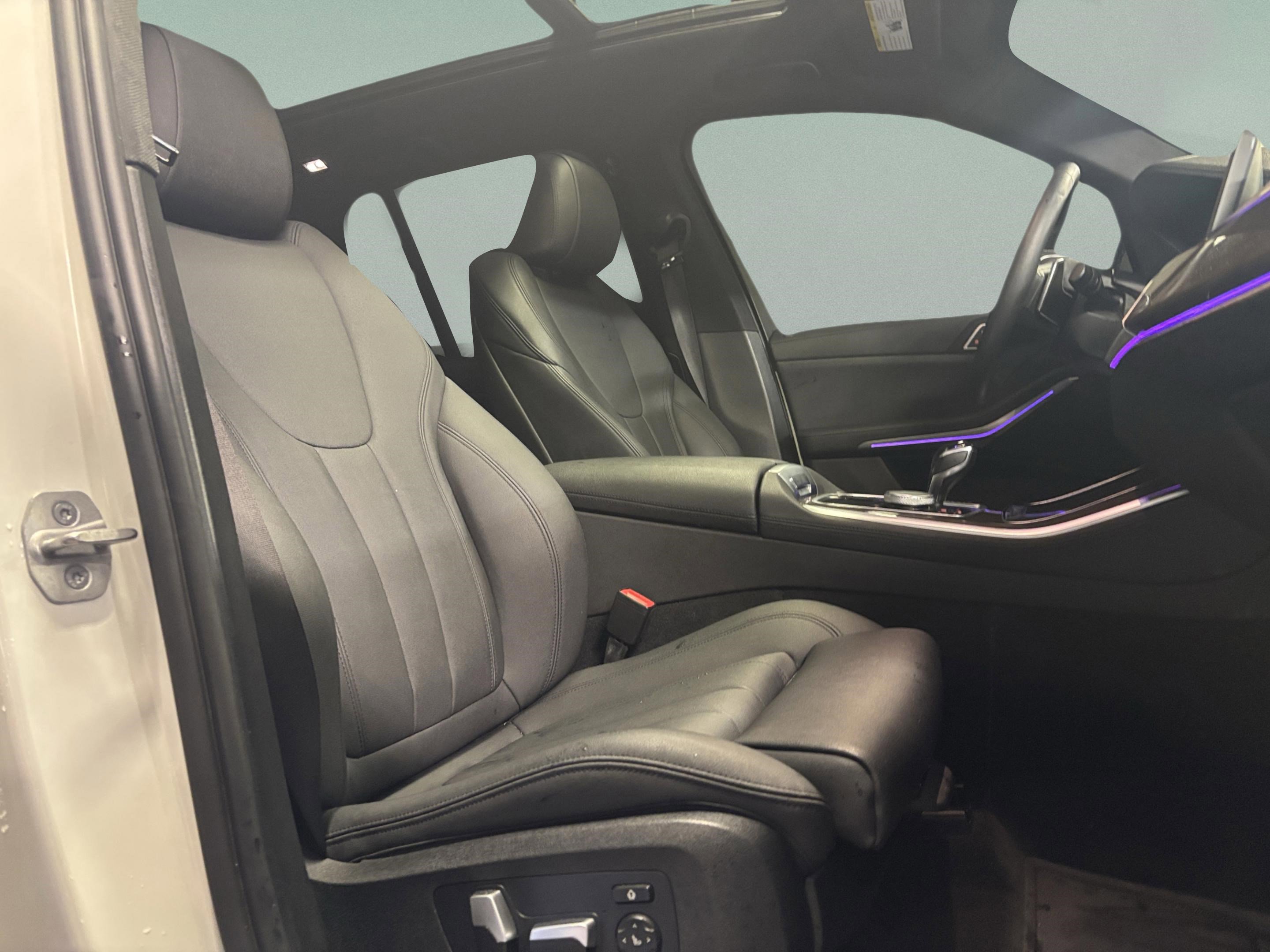 Used 2021 BMW X5 sDrive40i w/ Convenience Package image 24