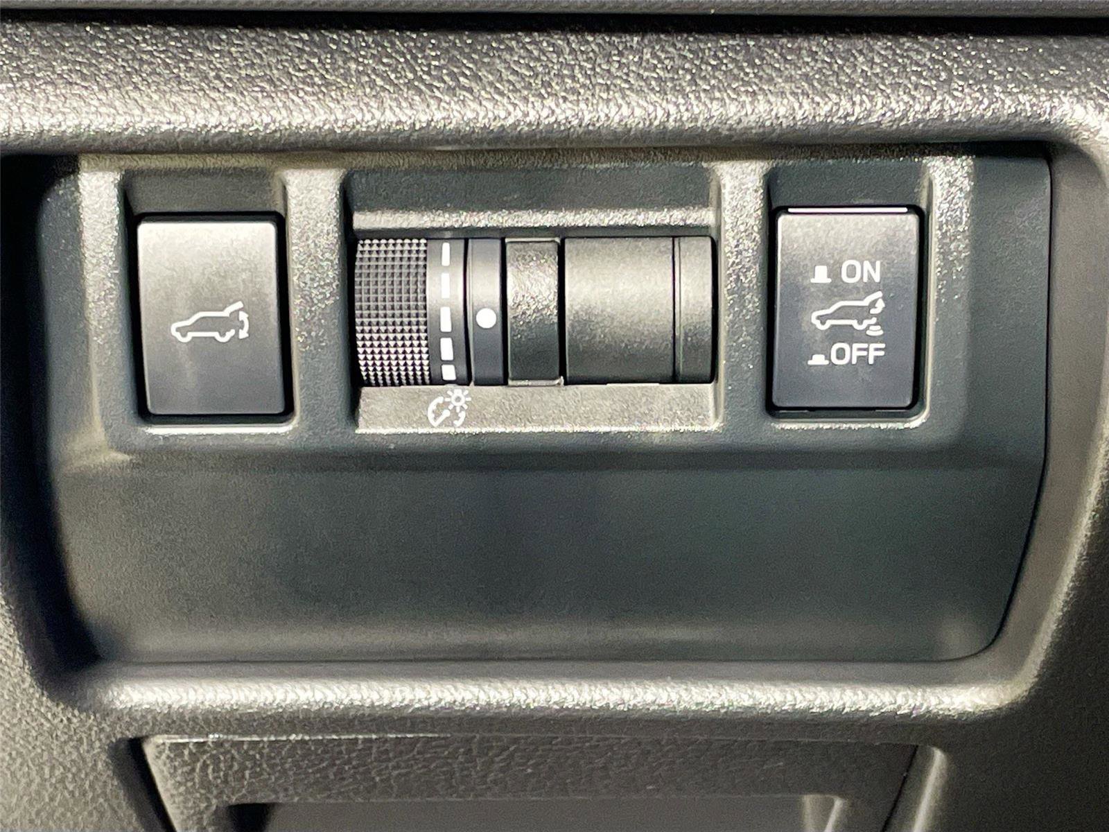 Used 2025 Subaru Forester Premium w/ Convenience Package #1 image 14