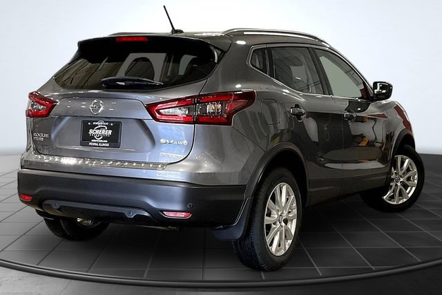 Used 2021 Nissan Rogue Sport SV AWD/4WD image 2
