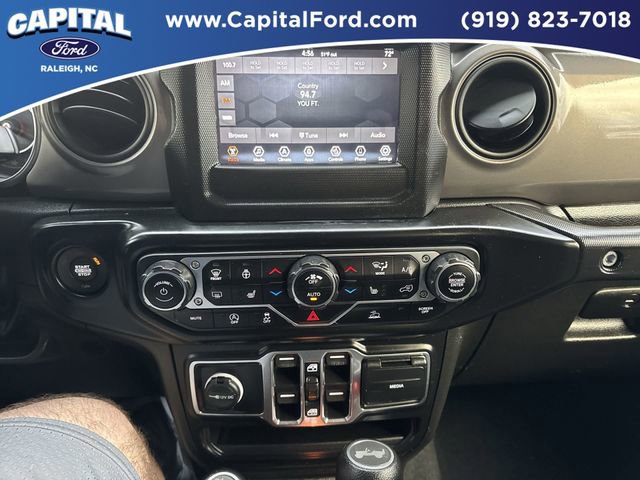 Used 2021 Jeep Wrangler Unlimited Sport AWD/4WD image 25