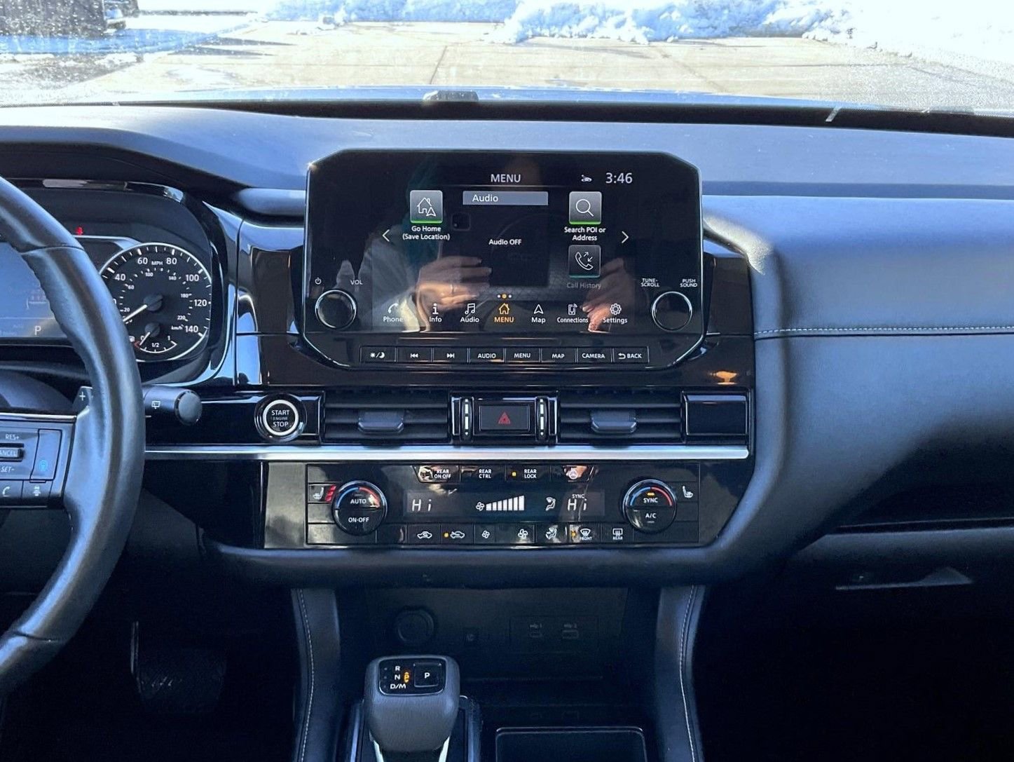 Used 2024 Nissan Pathfinder SL image 13