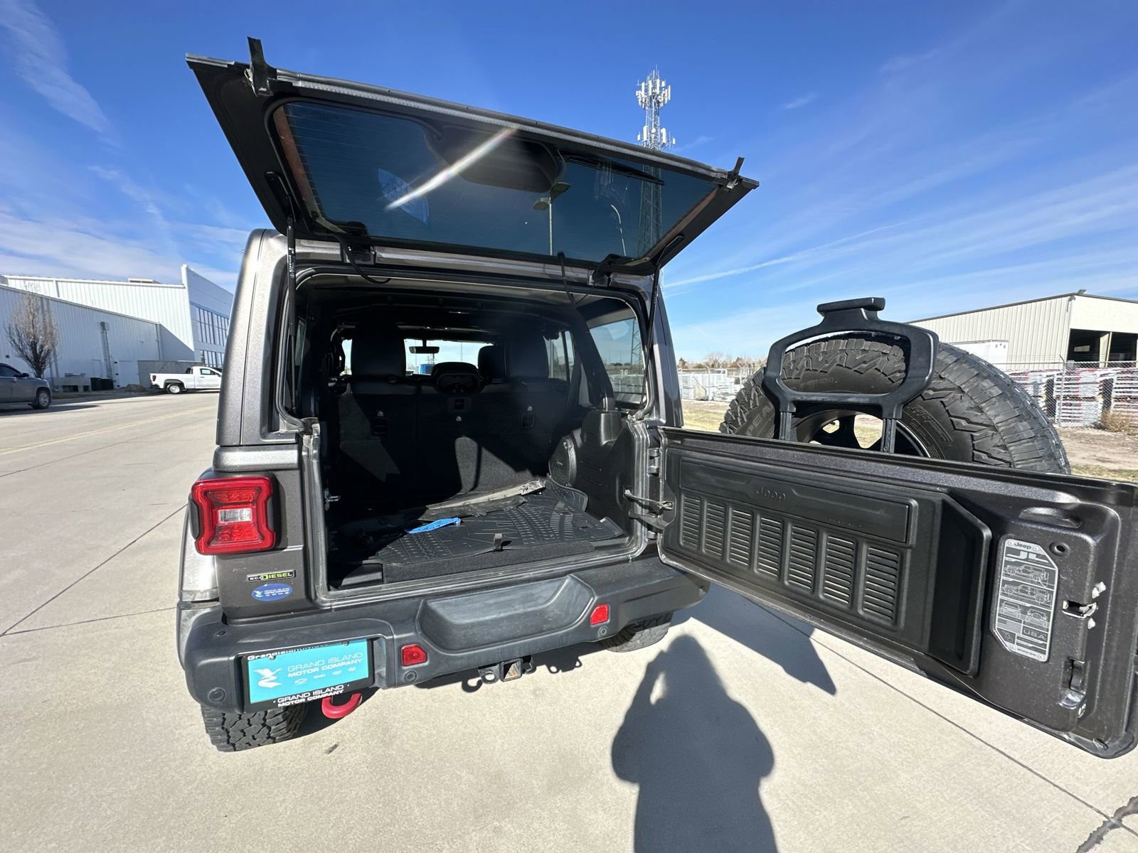 Used 2021 Jeep Wrangler Unlimited Rubicon AWD/4WD image 25