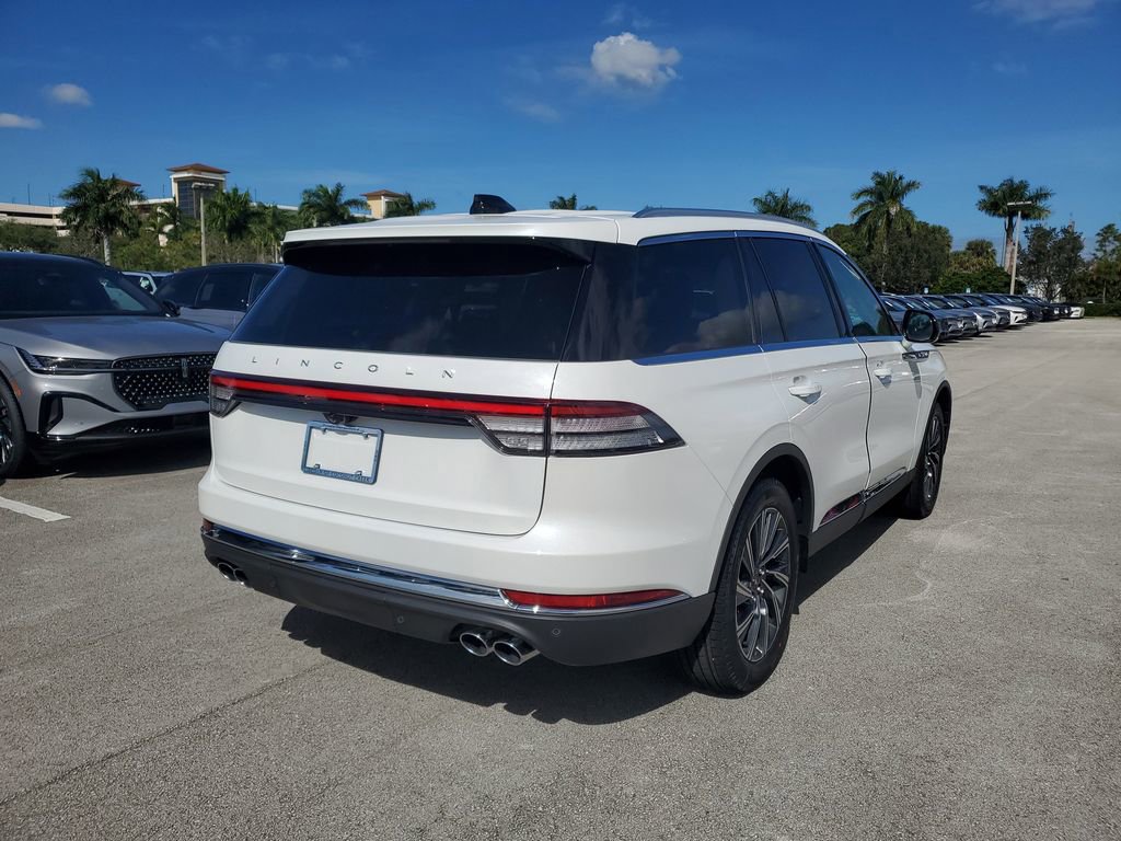 New 2026 Lincoln Aviator 2WD image 4