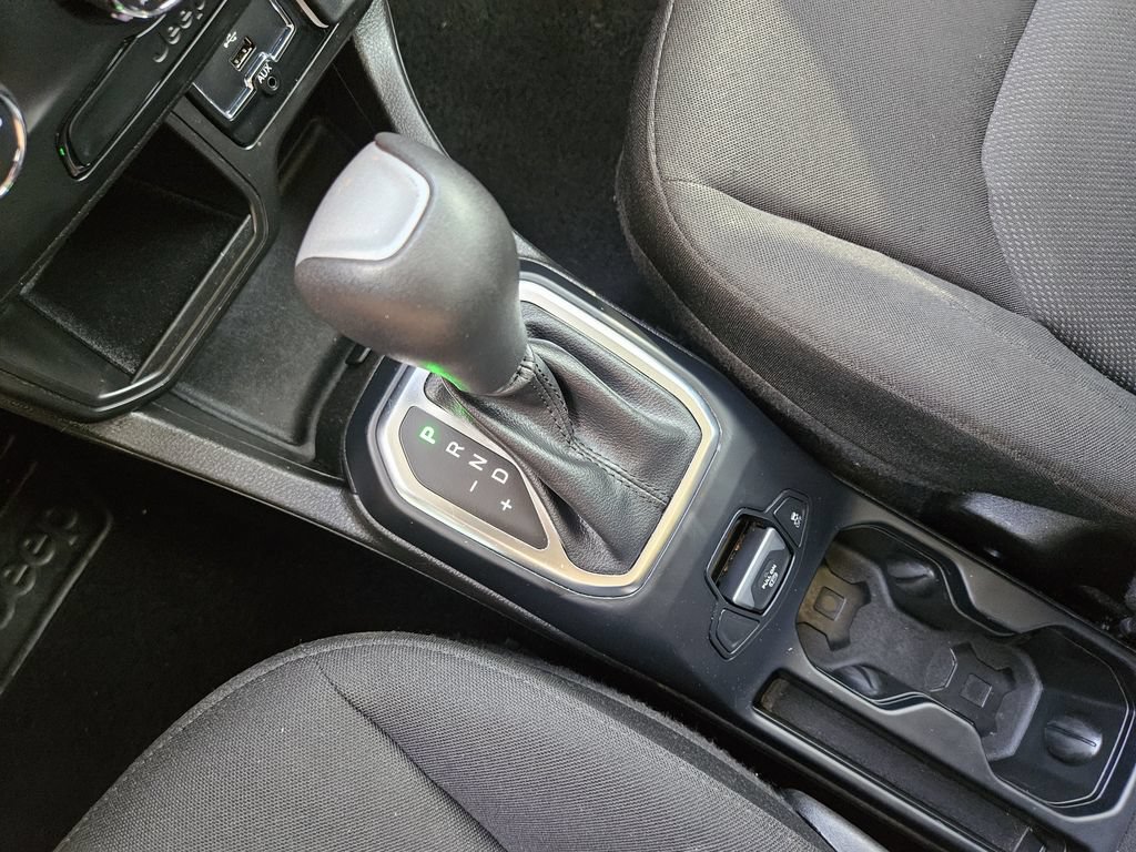 Used 2020 Jeep Renegade Sport FWD image 24